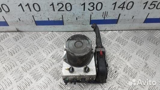 Блок ABS audi A4 B7 (93O01KW01)