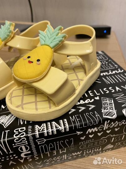 Босоножки для девочки Mini Melissa