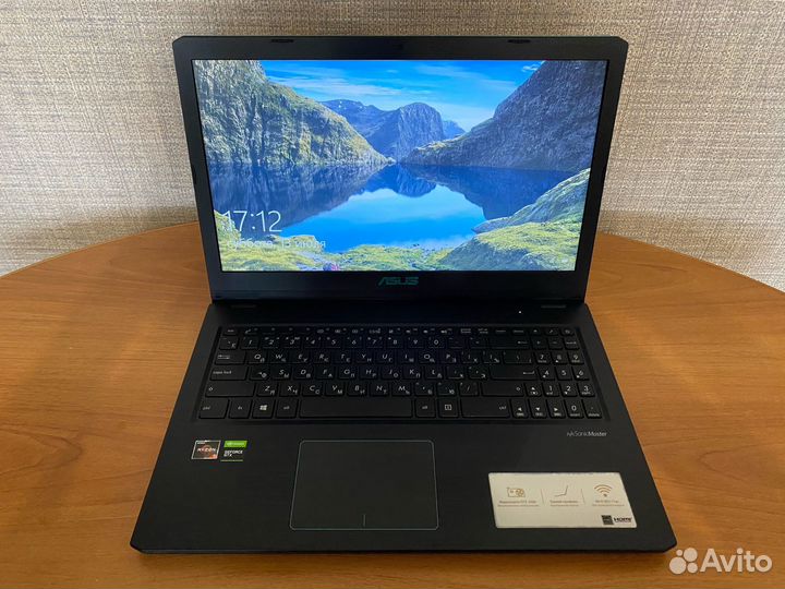 Ноутбук asus