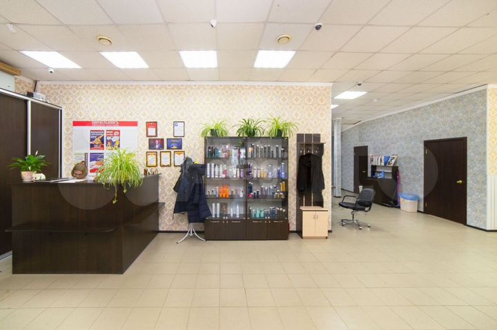 Продам офисное помещение, 215.6 м²