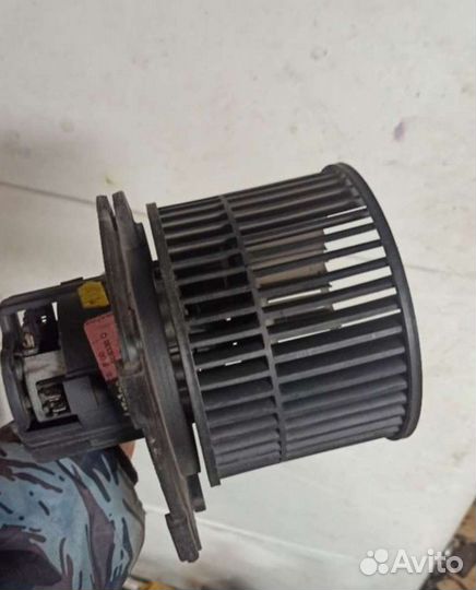 Вентилятор печки Опель Вектра B
