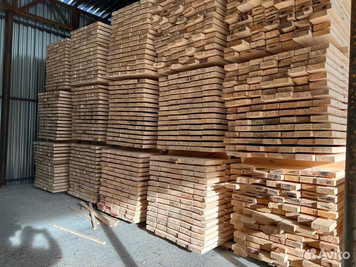 Обрезная доска из ели 25х150х6000