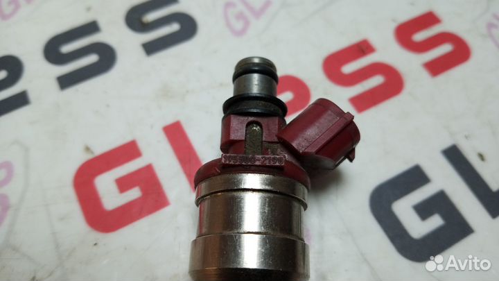 Топливная рейка J5 с форсунками б/у