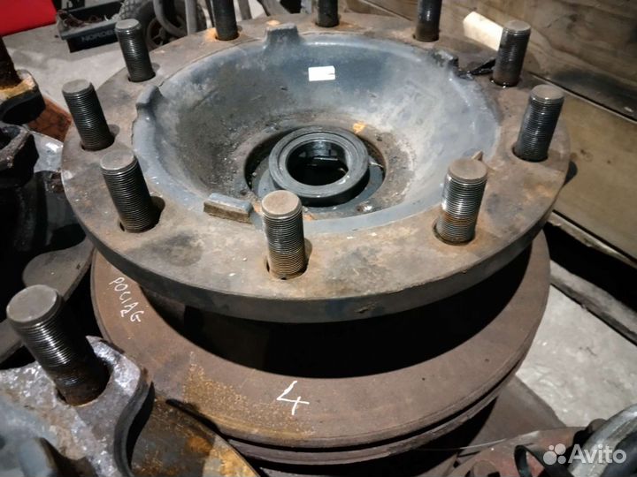 1818004 Ступица передняя в сборе DAF CF/XF 105