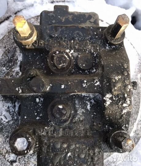 Гидромотор хода Komatsu PC220-7