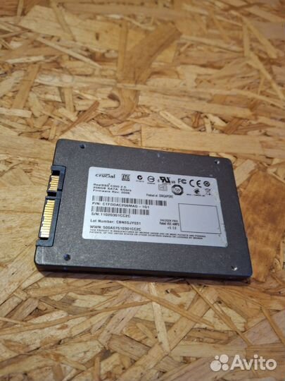 Ssd crucial 256