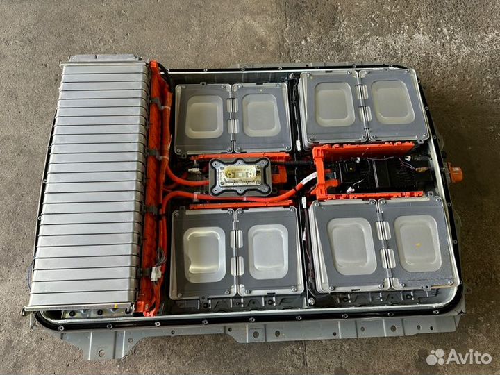 Высоковольтная батарея Nissan Leaf ZE0 EM61 84Т.км