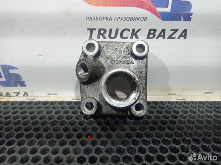 Фланец под масляный щуп