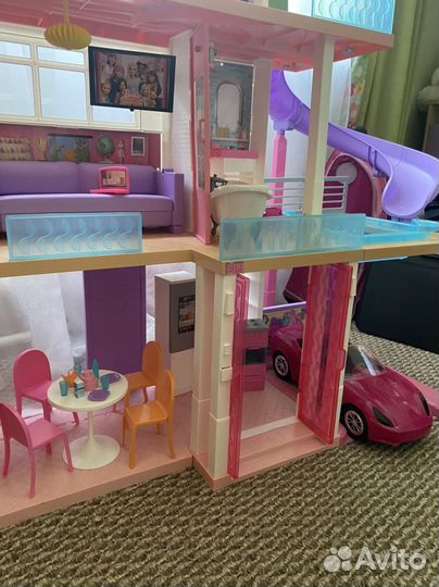 Домик кукольный розовый