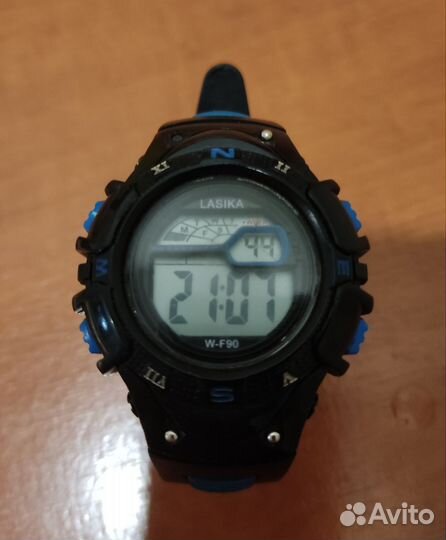 Электронные часы Lasika