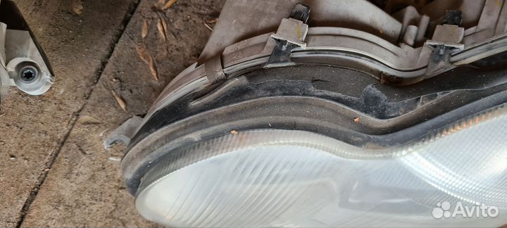 Передний фары на W203