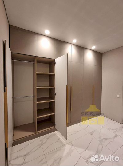 Шкаф стенка