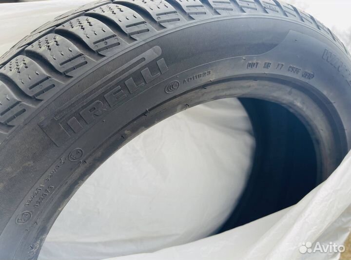 Pirelli Winter Sottozero 3 235/40 R18