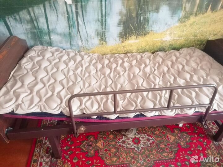 Кровать медицинская для лежащих