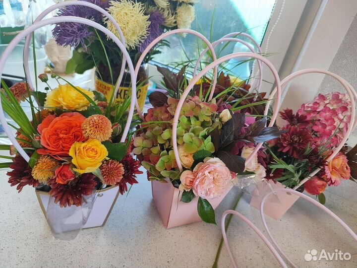 Букеты из живых цветов