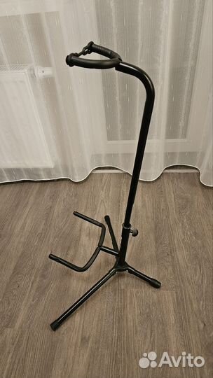 Подставка для гитары