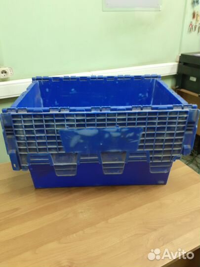 Ящик пластиковый с крышкой