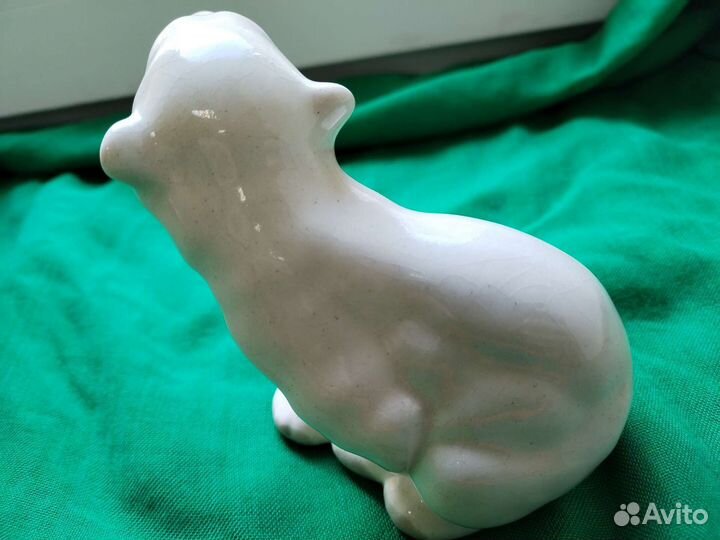 Фигурка фарфоровая Белый медведь лфз