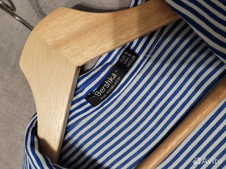 Рубашка женская Bershka 46