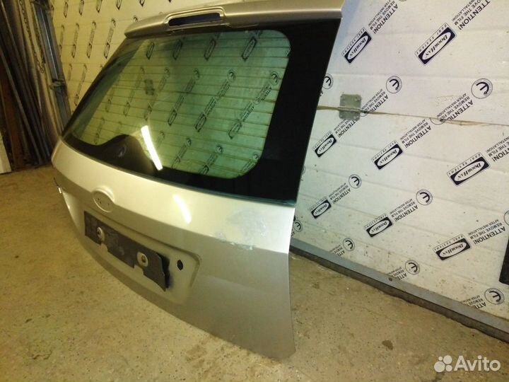 Форд Фиеста 2007г.крышка багажника