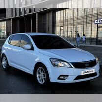 Kia Ceed 1.6 MT, 2011, 172 400 км, с пробегом, цена 699 000 руб.