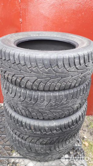 Nokian Tyres Hakkapeliitta SUV 5 235/65 R17