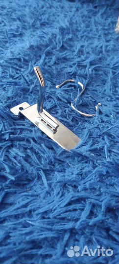 Крючки вешалки