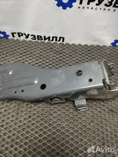 Крепление фары (кронштейн фары) левой Volvo FH4