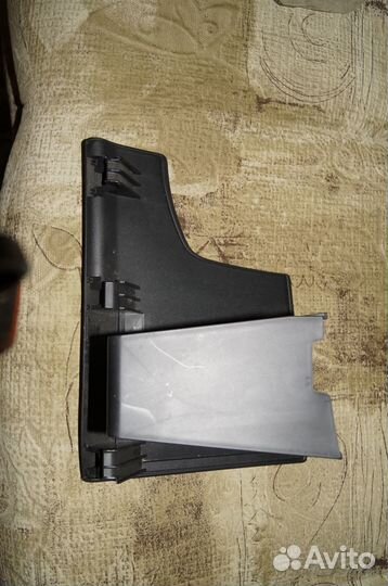 Бардачок на Opel Astra J маленький