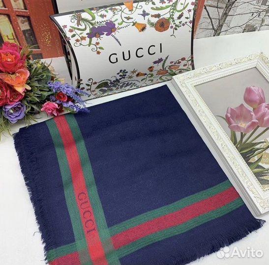 Шарфы и палантины