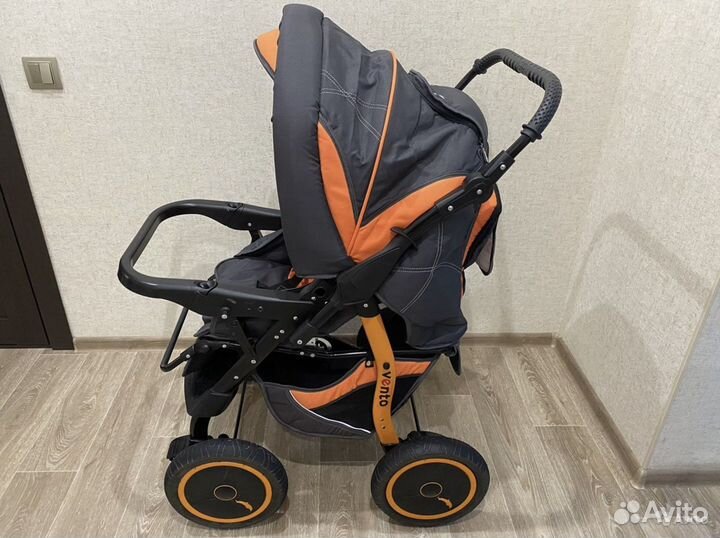 Прогулочная коляска б/у