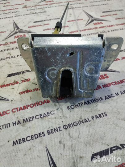 Замок крышки багажника w163 Mercedes ML