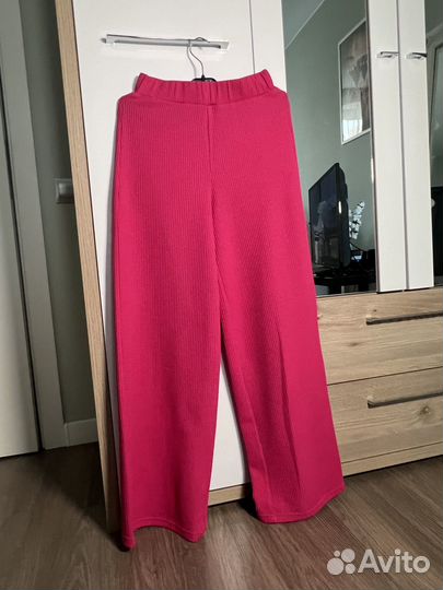 Костюм женский (брюки + кардиган )