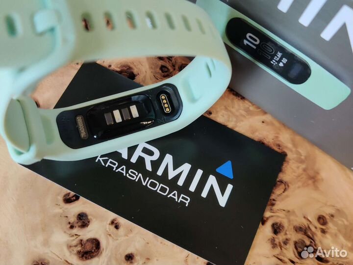 Фитнес-браслет Garmin Vivosmart 5 emea Mint