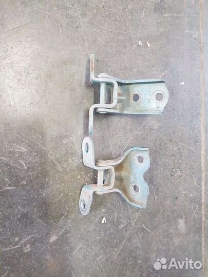 Петли двери kia rio 3 solaris 1