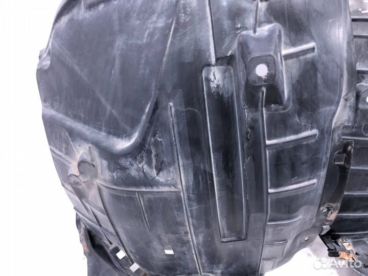 Подкрылок передний правый Nissan Ex J50 NJ50