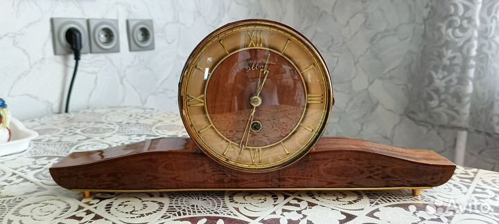 Настольные механические часы Германии