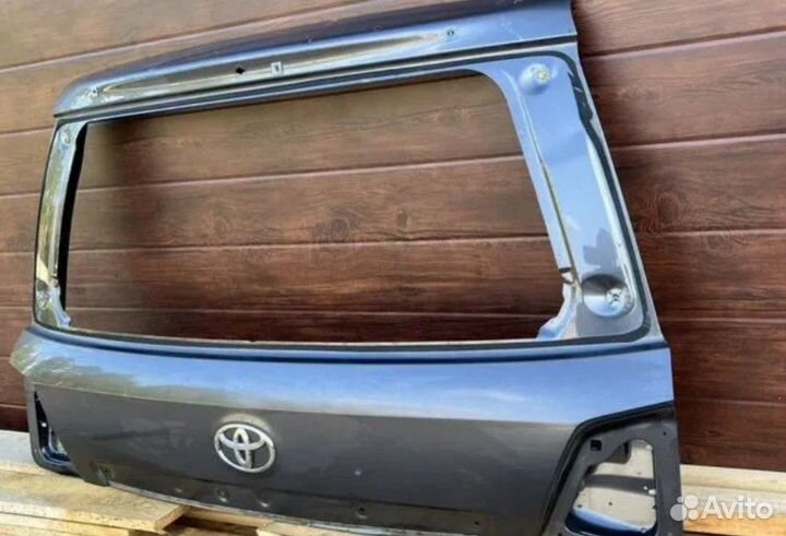 Крышка багажника Toyota Land Cruiser 200 2012-2015