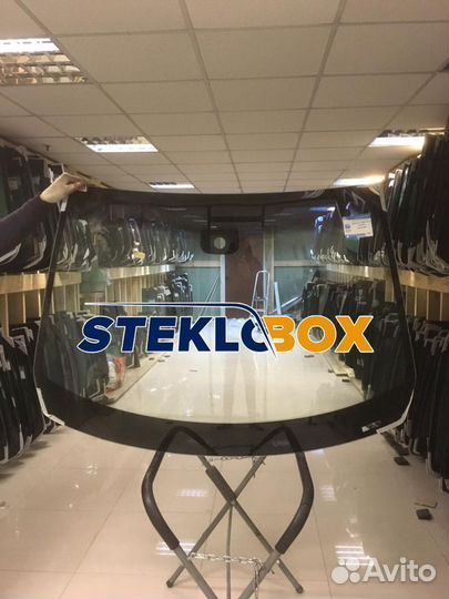 Лобовое стекло Рено Меган / Рено Флюенс