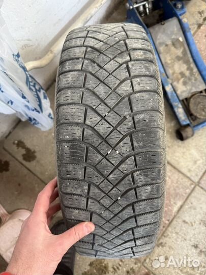 Pirelli Ice Zero 185/65 R15