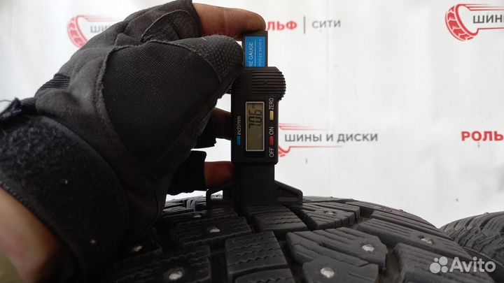 Continental IceContact 2 SUV 235/55 R18 104T