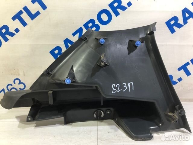 Обивка задней стойки правая renault sandero 1 1.6