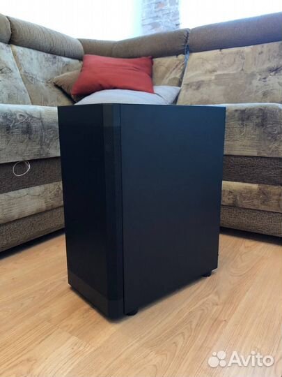 Мощный компьютер для рендеринга и игр