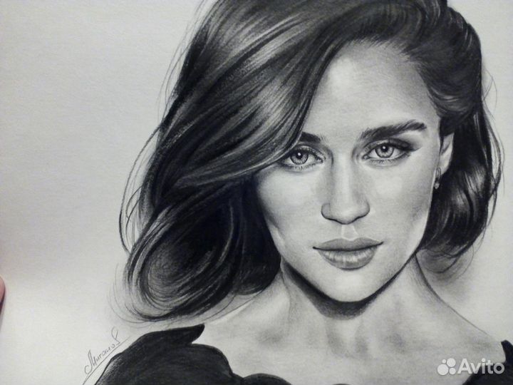 Портрет по фото простым карандашом