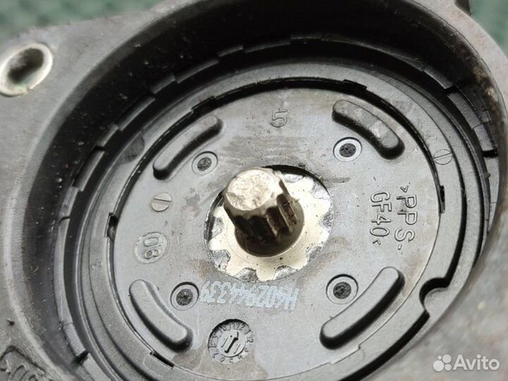 Моторчик стояночного тормоза правый Volkswagen