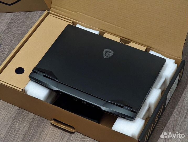 Новый Игровой ноутбук MSI GP66 Leopard 11UG-285XRU