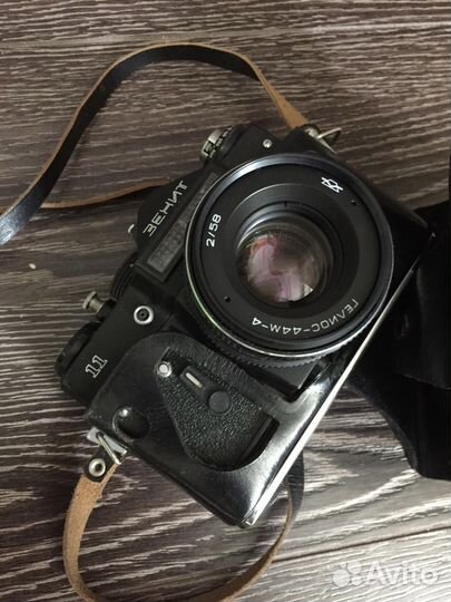 Фотоаппарат zenit-11 с объективом Гелиос 44М-4