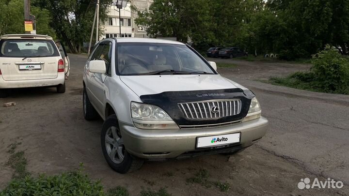 Toyota Harrier 3 AT, 1999, 392 000 км