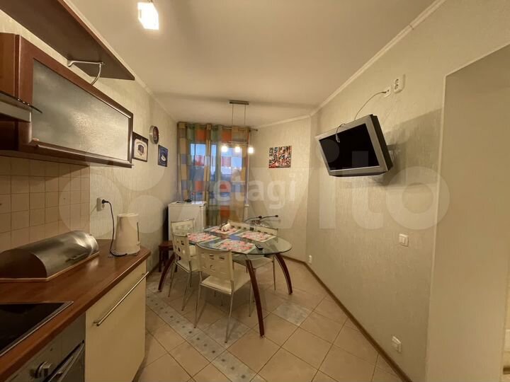 3-к. квартира, 99 м², 2/14 эт.