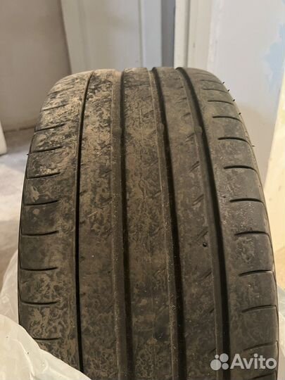 Yokohama Advan Sport V105 245/35 R19 и 275/30 R19